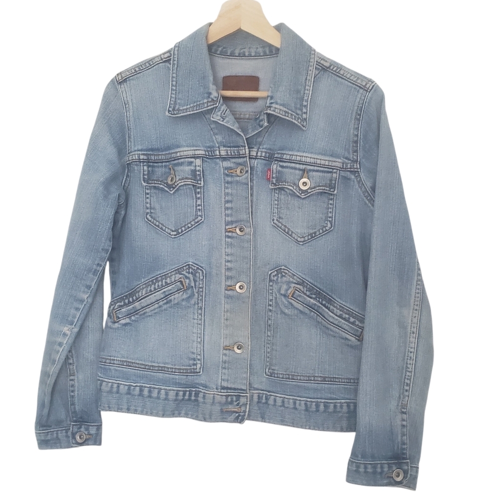 Vintage Levi's Jacket 90s Denim Trucker No Pleats 4 Pockets No Tags READ